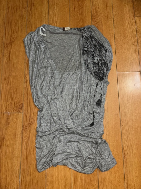 Janette Plus Tops - Janette Plus Gray Scoop Neck Tunic with Black Shoulder Graphic